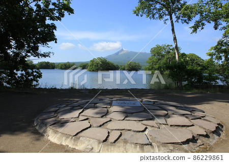 Becoming a Thousand Winds & Komagatake_Hakodate Onuma 86229861