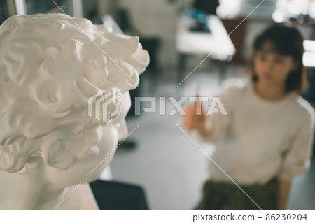 藝術學校預備學校 86230204