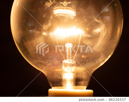 light bulb  86230337