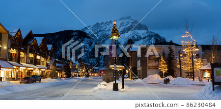 班夫鎮夜班夫國家公園加拿大 86230484