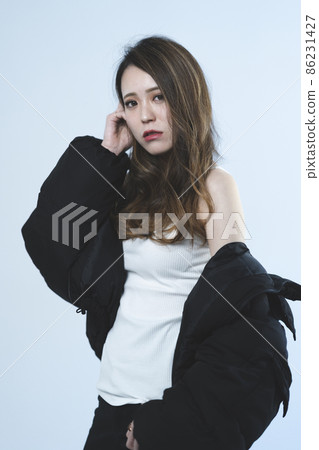 Cool female portrait Cool female portrait 86231427