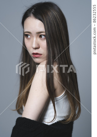 Cool female portrait Cool female portrait 86232555