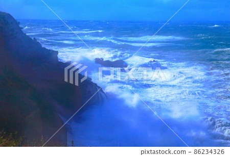 Rough Sea of Japan Noto Kongo Yase Cliff Rough Sea of Japan Noto Kongo Yase Cliff 86234326
