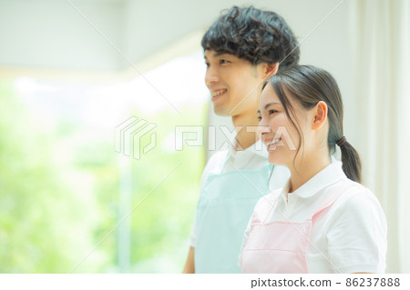 Long-term care staff men and women 86237888