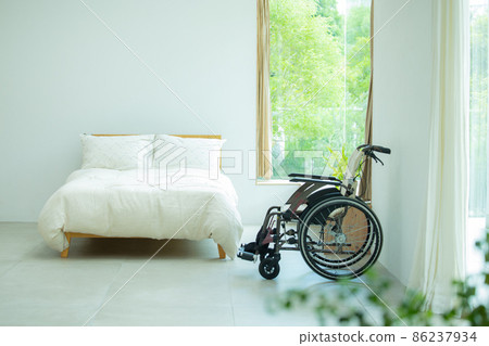 床和輪椅 床和輪椅 86237934