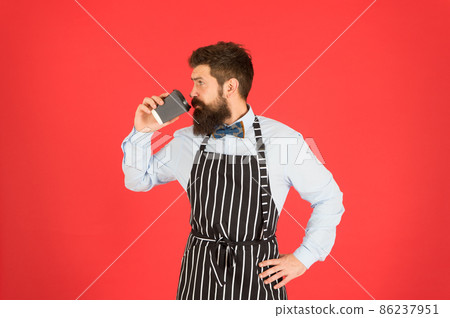 Loving his job. Third wave coffee aspires to highest form  86237951