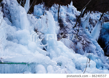 Chichibu's three major ice pillars, Onouchi ice pillar 86240537