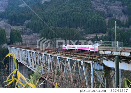 Sightseeing in Takachiho by Tensho Railway Sightseeing in Takachiho by Tensho Railway 86241227