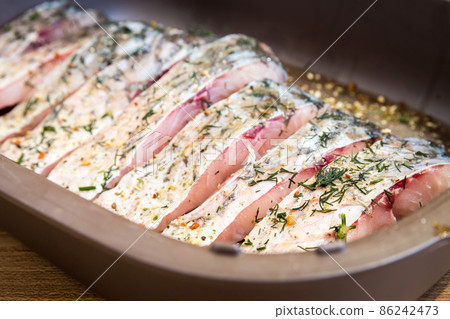Raw fish Raw fish 86242473