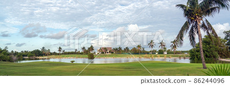 Kukulcan blvd golf course in Cancun, Mexico. Luxury resort game Kukulcan blvd golf course in Cancun, Mexico. Luxury resort game 86244096