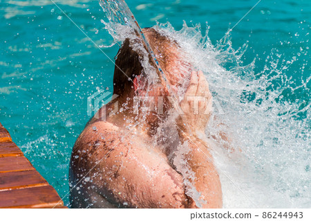 Splash 86244943