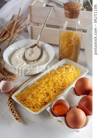 Vermicelli with ingredients. Vermicelli with ingredients. 86251106