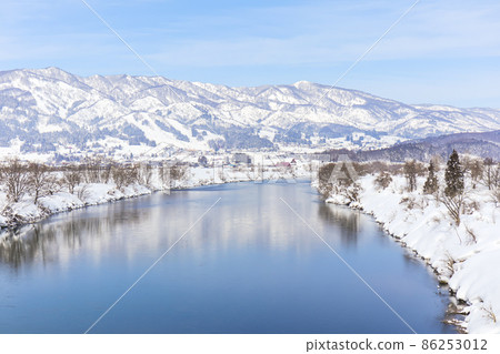 從常盤大橋（飯山市）看千曲川的風景 86253012