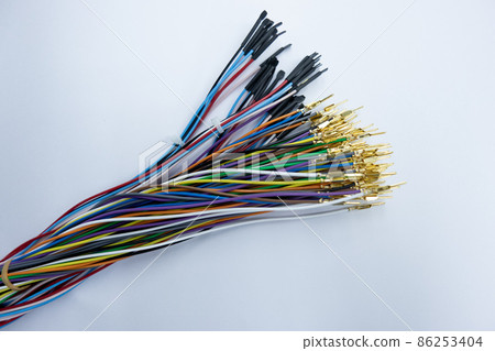 [Electric wire] Cable to be wired to the machine [Industry] 86253404