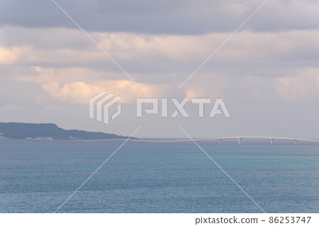 Irabu Ohashi 2 seen from Ryuuguujo Observatory (Okinawa, Miyakojima, Kurimajima) 86253747