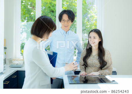 展廳廚房 86254243