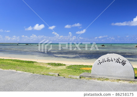 被選為日本百選海灘之一的澤田之濱 被選為日本百選海灘之一的澤田之濱 86258175