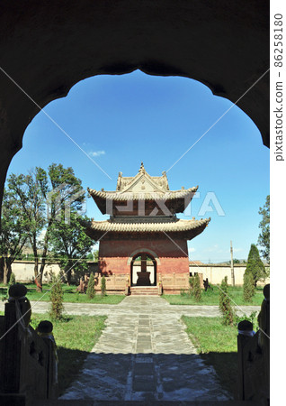 中國青海省海東市曲潭寺藏傳佛教寺院西寺觀東寺 86258180