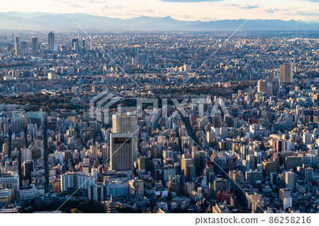 《Tokyo》 Cityscape at dusk, near Asakusa 86258216