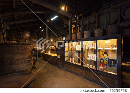 Yuasa Town and Soy Sauce Museum Kadocho Craftsman's Warehouse (Yuasa Town, Arida District, Wakayama Prefecture) 86259768