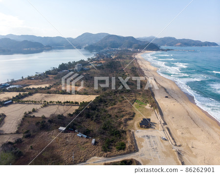 [京都府]丹後半島、古天橋箱石海灘 86262901