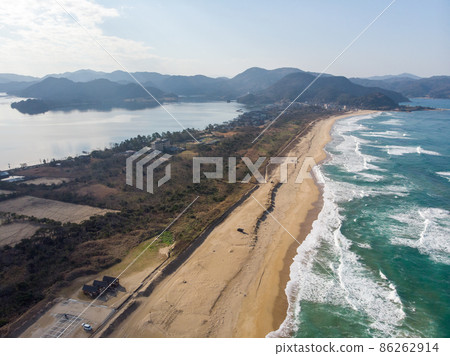 [京都府]丹後半島、古天橋箱石海灘 86262914