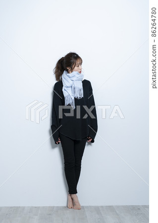 Women in winter fashion Women in winter fashion 86264780
