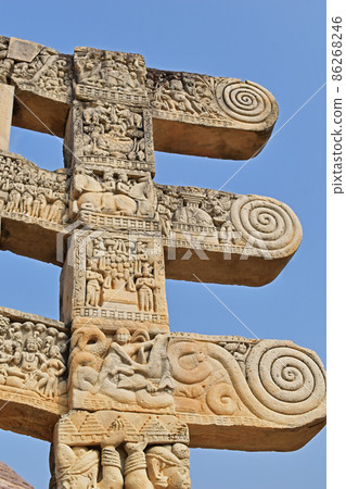 Stupa No. 3, Bottom Architrave, Hero wrestling Makara, Sanchi monuments, World Heritage Site, Madhya Pradesh, India. Stupa No. 3, Bottom Architrave, Hero wrestling Makara, Sanchi monuments, World Heritage Site, Madhya Pradesh, India. 86268246