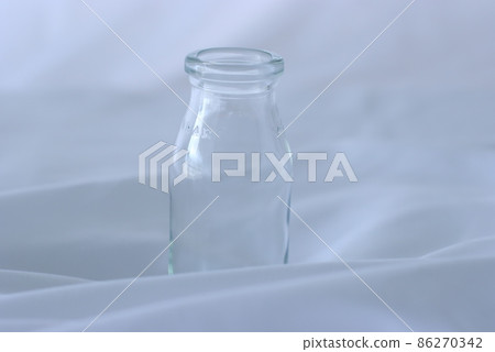 乾淨的奶瓶 乾淨的奶瓶 86270342