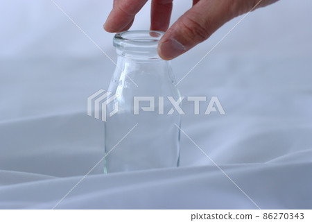 乾淨的奶瓶 乾淨的奶瓶 86270343