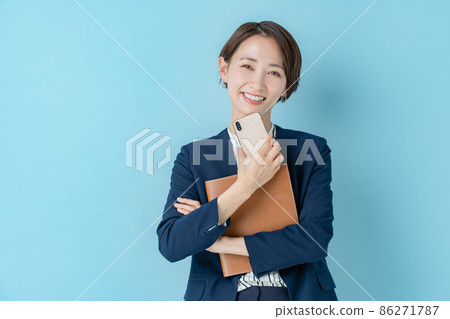 Business woman middle woman 86271787