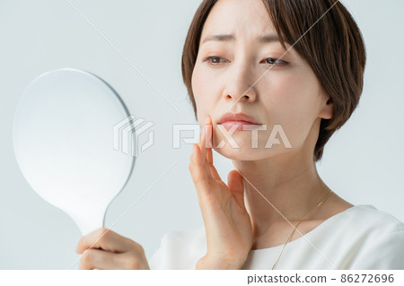 Beauty image worried middle 86272696