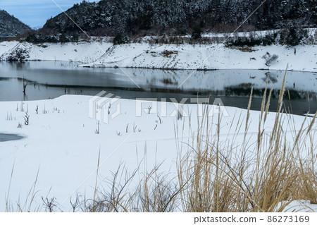 英源寺水壩湖雪景 英源寺水壩湖雪景 86273169