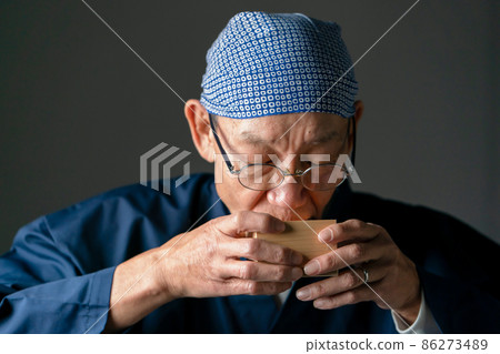 Sake brewery Mori senior Samue 86273489