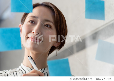 Business image sticky note Business image sticky note 86273926