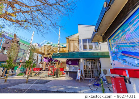 Tokyo Asakusa Shichifukujin Tour Yato Inari Shrine 86274331