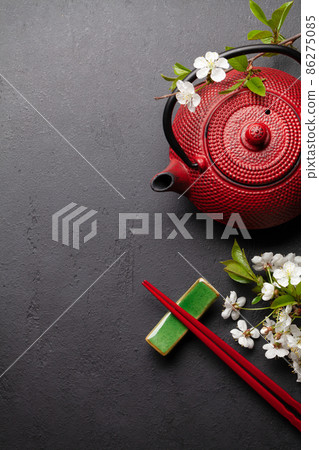 Japanese teapot and sushi chopsticks Japanese teapot and sushi chopsticks 86275085