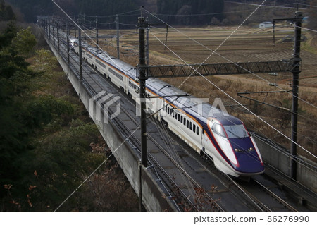 Yamagata Shinkansen E3 series 2000 series (inside Tohoku Shinkansen: E2 series Yamabiko combined) 86276990