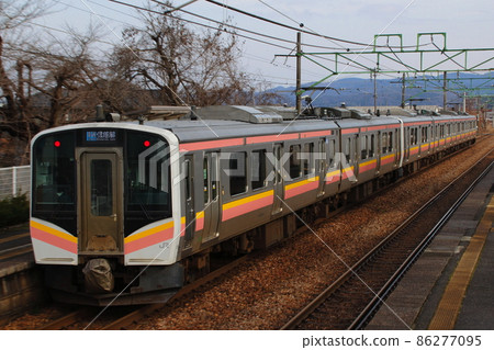 Shin-Etsu Main Line E129 series (6-car train: Nagaoka⇔Niigata) Shin-Etsu Main Line E129 series (6-car train: Nagaoka⇔Niigata) 86277095