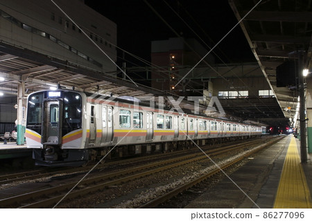 Shin-Etsu Main Line E129 series (6-car train: Nagaoka⇔Niigata) Shin-Etsu Main Line E129 series (6-car train: Nagaoka⇔Niigata) 86277096