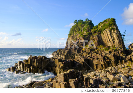 Houjima on the Echizen coast in Fukui prefecture Houjima on the Echizen coast in Fukui prefecture 86277846