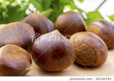 栗子 ，秋之美食，  堅果， 漿果 ，栗、秋の料理、ナッツ、ベリー、chestnuts, nuts, 86280394