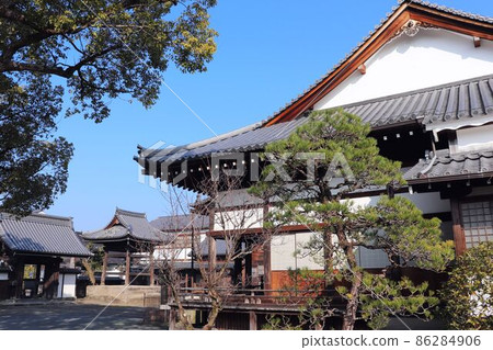 Main hall of Chofukuji Temple in Hita City 86284906