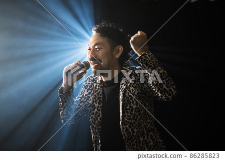 鬍子歌手 鬍子歌手 86285823