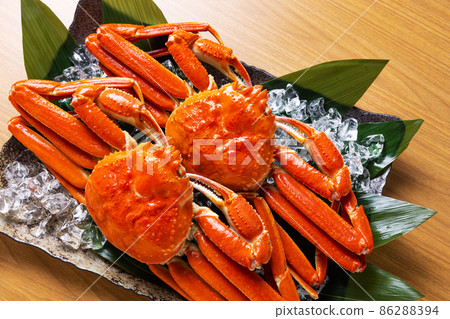 Snow crab table photo 86288394