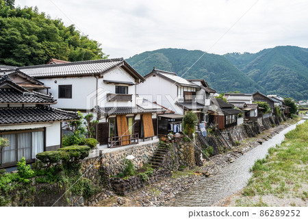 胜山町的街景 86289252