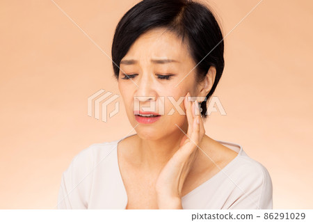 資深女性皮膚問題 資深女性皮膚問題 86291029