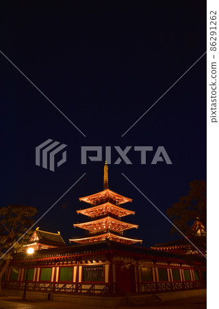 Night view of Osaka Shitennoji Five-storied pagoda illuminated Night view of Osaka Shitennoji Five-storied pagoda illuminated 86291262