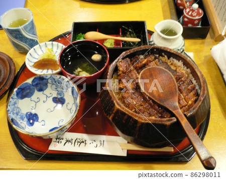 Hitomabushi, a specialty of Nagoya Hitomabushi, a specialty of Nagoya 86298011