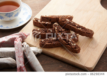 Biscotti 86298344